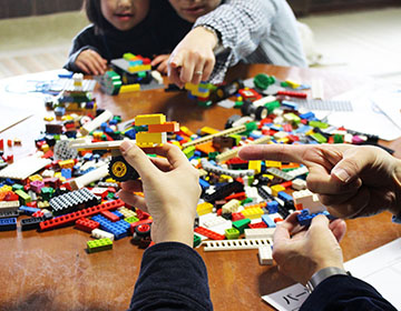「絵本×レゴ」で、子どもの可能性を引き出すワークショップのイメージ写真
